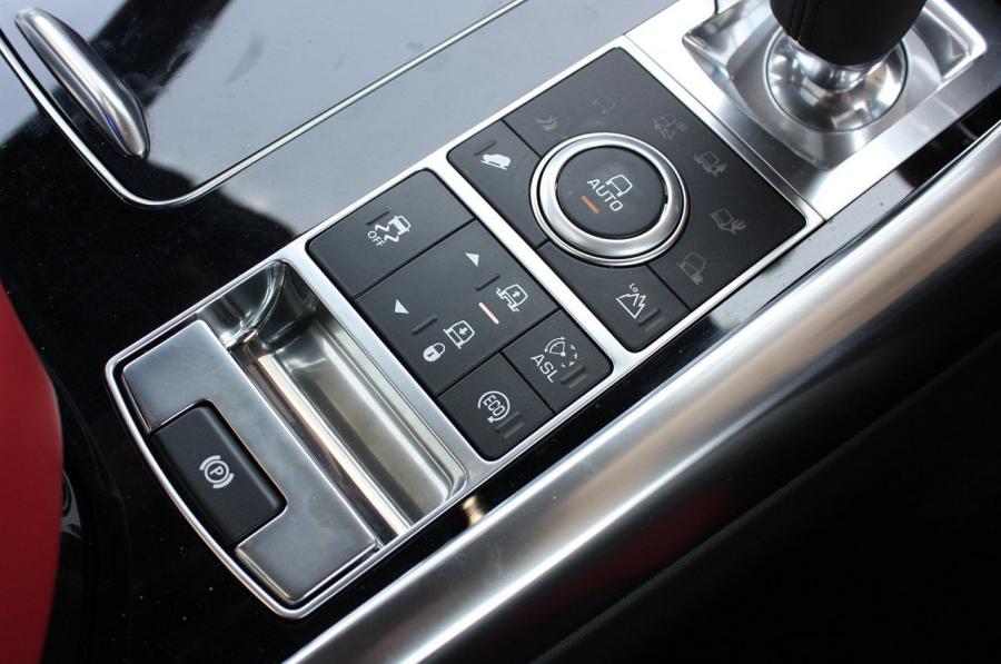  Land Rover Range Rover Sport 2014 года  (фото 9 из 131)